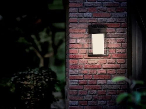 Kerti fali lámpa, napelemes homlokzati kültéri LED, 3,2 W, 470 lm, 4000 K, IP44, mozgás- és alkonyérzékelővel, fekete, Juda Ultra Efficient, Philips