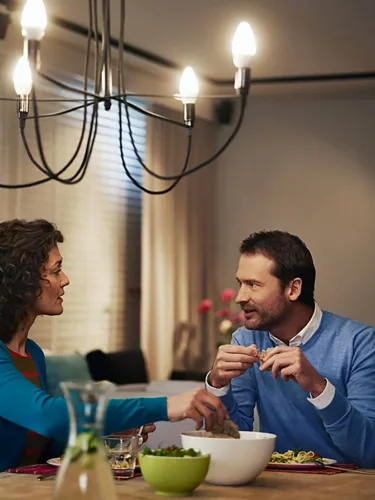 LED izzó E14 B35 4,3W = 40W 470lm 2700K meleg PHILIPS