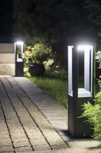 Kültéri álló kerti lámpa POST ventilátor négyzet alakú FKW-500 GX53 50cm Su-Ma