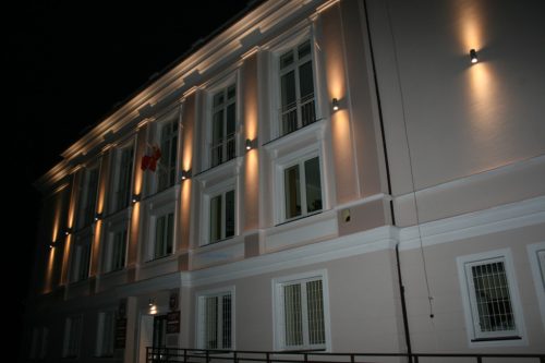 Kültéri kerti homlokzati lámpa LED FALI LÁMPA Adela 7001 BL E27 Su-Ma