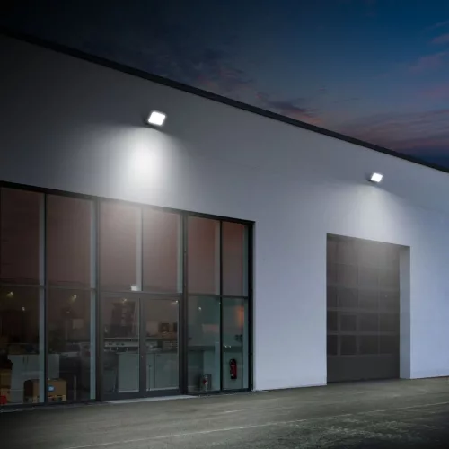 LED reflektor 100W 9500lm 5000K Hidegfekete Tejes Videx burával