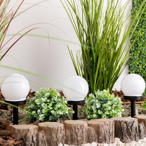LED napelemes kerti lámpa szegecses, FEHÉR GOLYÓS, 10 cm
