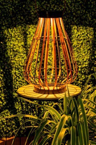 LED-es napelemes lámpa kültéri kerti álló függőlámpás 3000K IP44 37cm-es szürkületérzékelő