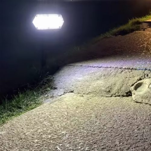 LED SOLAR Kerti lámpa reflektor dugaszolható 42 cm kültéri IP44 4000K szürkületérzékelő